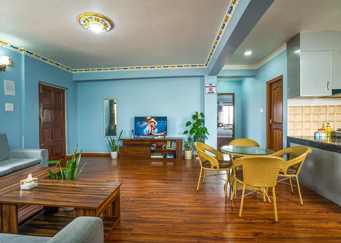 Stunning View With Private Rooftop & Balcony Appartement